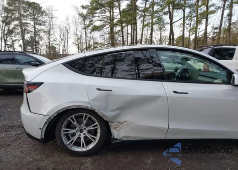 2020 Tesla Model Y Long Range Dual Motor All-Wheel Drive из США, поврежденный, VIN 5YJYGDEEXLF024922